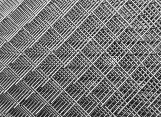 Czym zakleić rurę wydechową?