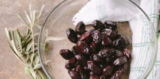 Dlaczego wychodzą śmierdzące kiszone ogórki?